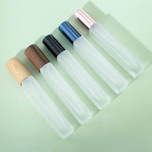Luxury 10ml Clear Frosted Square Glass Perfume Bottle, Refillable Empty Cosmetic Spray Bottle With Wooden Cap, Wholesale